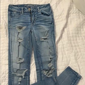American Eagle skinny jeans light wash distressed